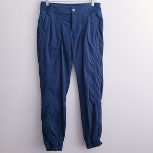 Athleta Cropped Athletic Pants